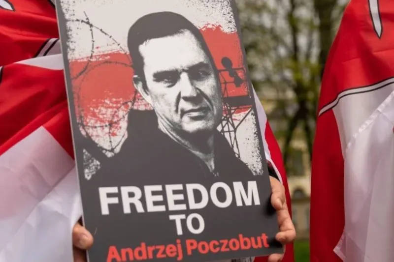 «Если посадят снова, ну, то посижу». Андрей Почобут — о свободе, камерах смертников и праве вернуться